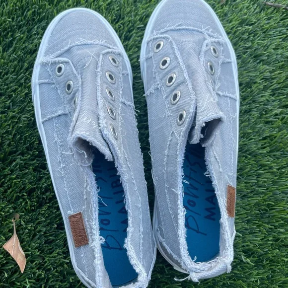 BLOWFISH new! 🆕 Stylish Gray Women Shoes, Size 8.5 - Picture 3 of 5